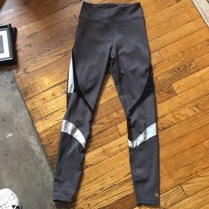 Aurum activewear leggings with mesh panels